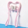 Masseur cervical en variante rose.