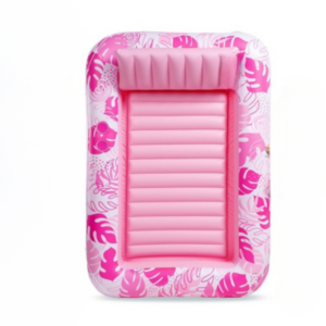 Détail du flotteur piscine avec corde d’appui, œillets de protection, coussin et porte-gobelets