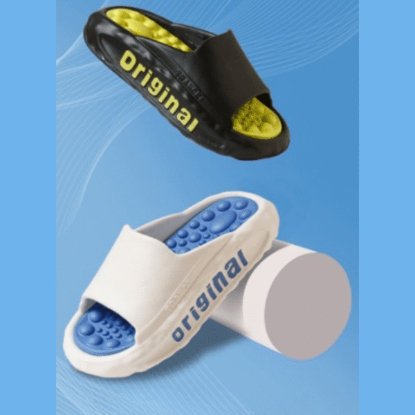 Chaussons femmes KushySlip en matière : Élastomère EVA léger et souple, semelle massante.