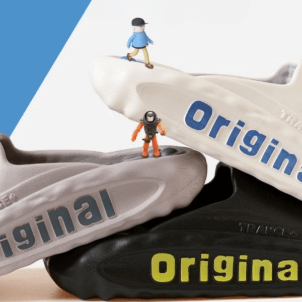 Chaussons femmes KushySlip avec semelle antidérapante et design ergonomique.